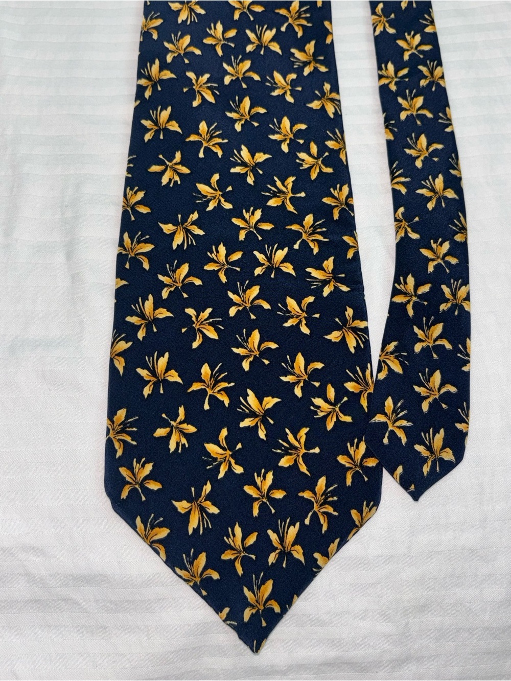 J GARCIA Navy Blue with Yellow Flowers 100% Silk Great Condition O/S